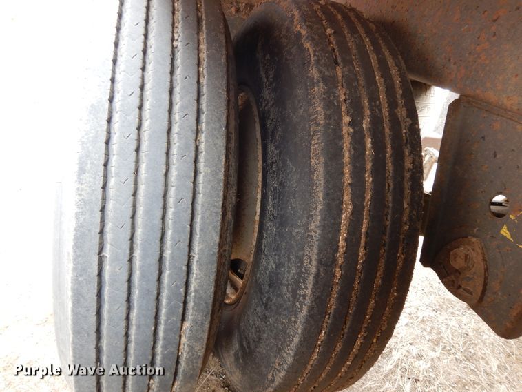 image for item DF5969 2010 Side Dump DS42CAR side dump trailer