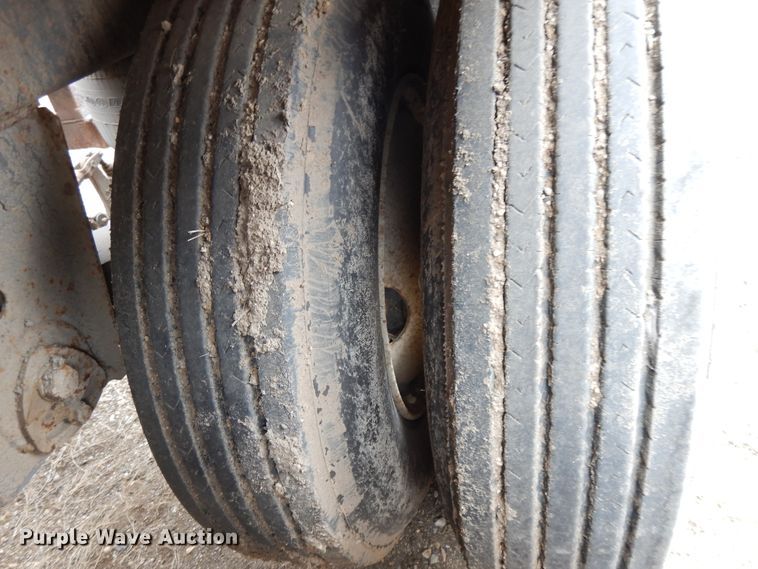 image for item DF5969 2010 Side Dump DS42CAR side dump trailer