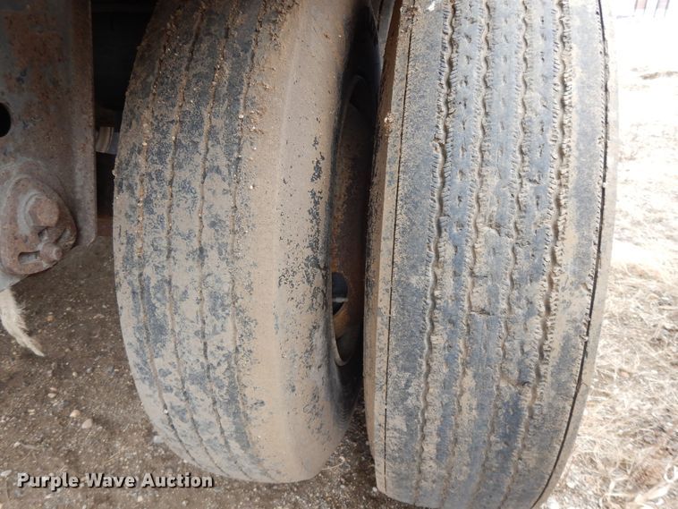 image for item DF5969 2010 Side Dump DS42CAR side dump trailer