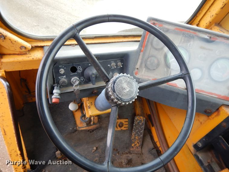 image for item DF5970 1980 John Deere 762 elevating scraper