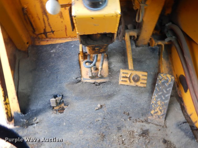 image for item DF5970 1980 John Deere 762 elevating scraper