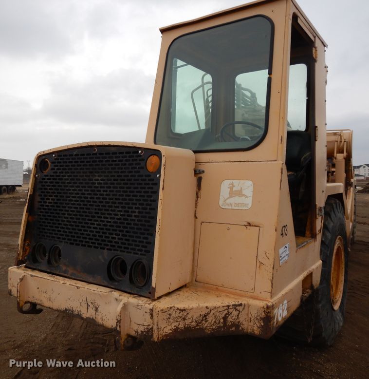 image for item DF5970 1980 John Deere 762 elevating scraper
