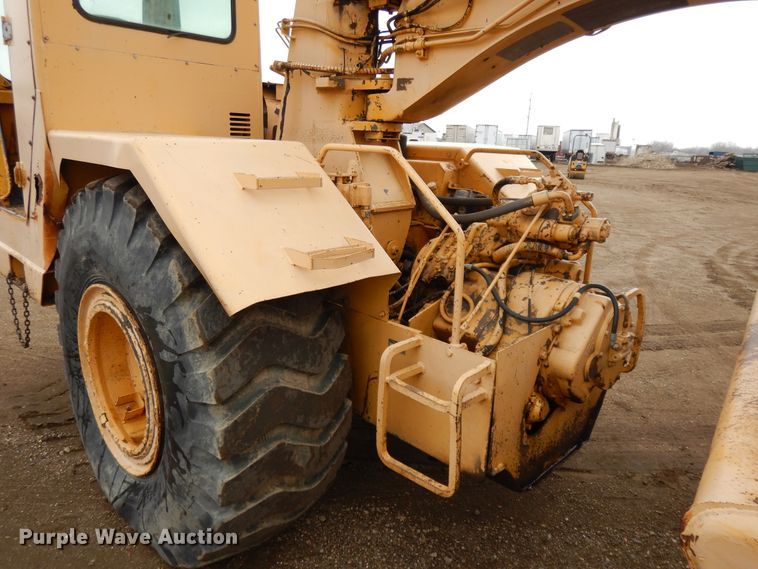 image for item DF5970 1980 John Deere 762 elevating scraper