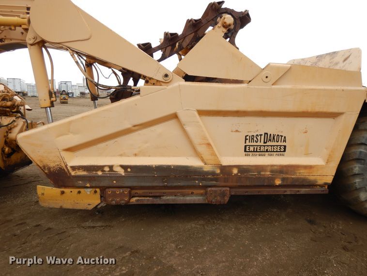 image for item DF5970 1980 John Deere 762 elevating scraper