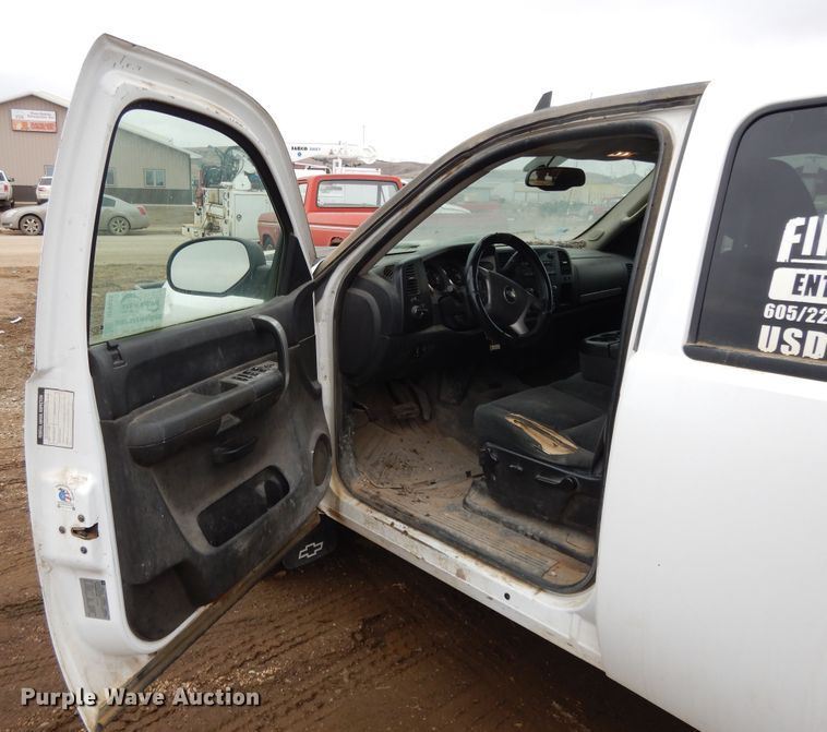 image for item DF5971 2008 Chevrolet Silverado 2500HD  Crew Cab pickup truck