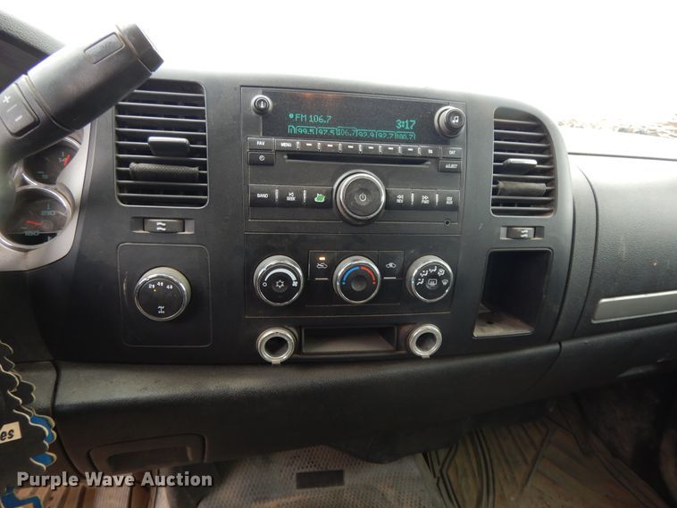 image for item DF5971 2008 Chevrolet Silverado 2500HD  Crew Cab pickup truck