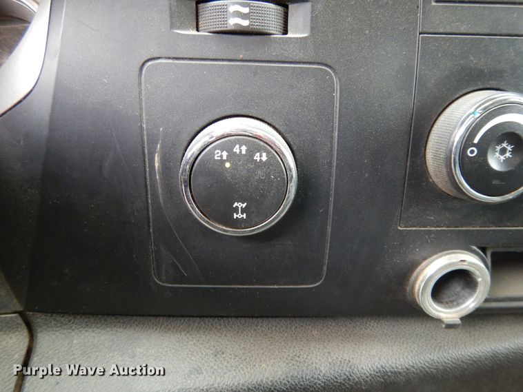 image for item DF5971 2008 Chevrolet Silverado 2500HD  Crew Cab pickup truck