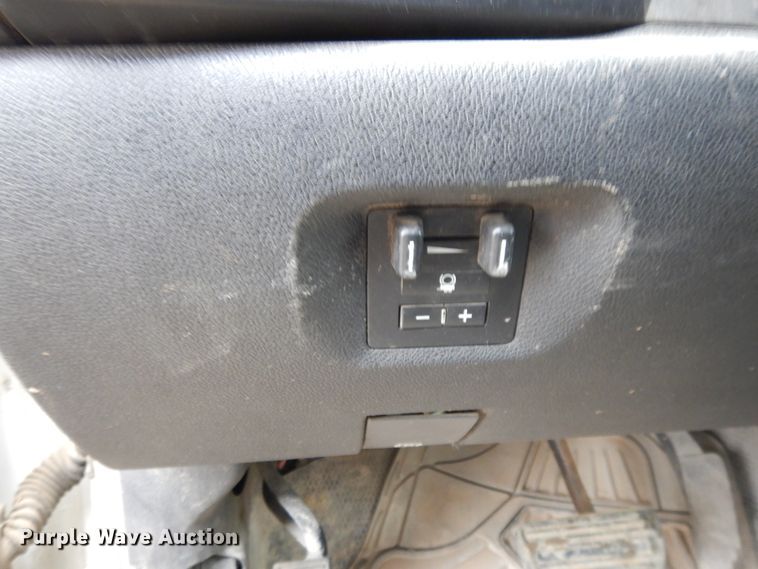 image for item DF5971 2008 Chevrolet Silverado 2500HD  Crew Cab pickup truck