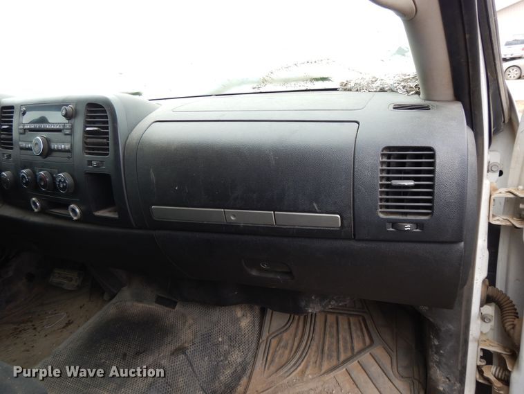 image for item DF5971 2008 Chevrolet Silverado 2500HD  Crew Cab pickup truck