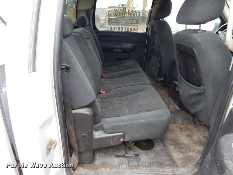 image for item DF5971 2008 Chevrolet Silverado 2500HD  Crew Cab pickup truck