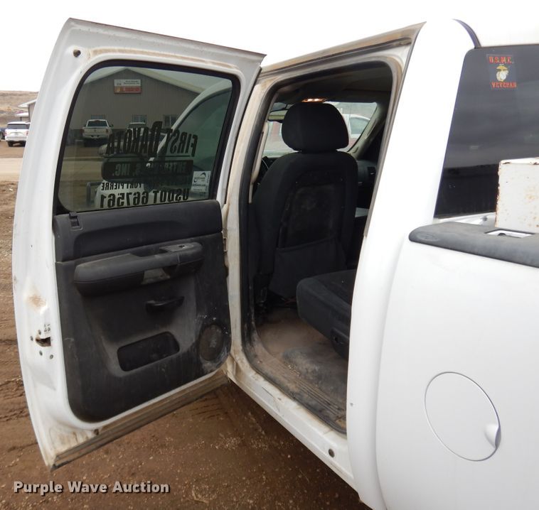 image for item DF5971 2008 Chevrolet Silverado 2500HD  Crew Cab pickup truck