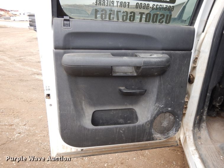 image for item DF5971 2008 Chevrolet Silverado 2500HD  Crew Cab pickup truck