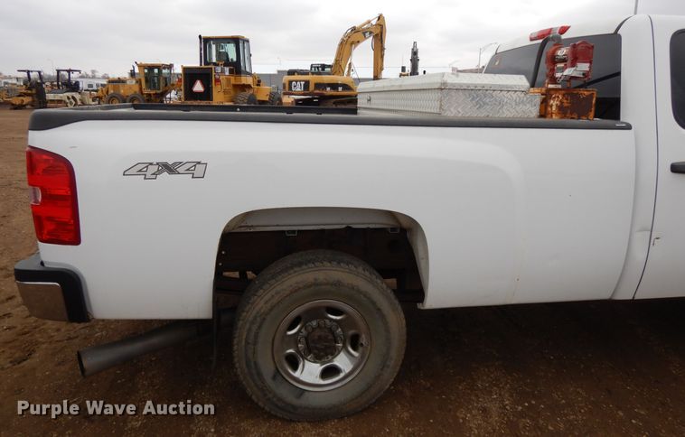 image for item DF5971 2008 Chevrolet Silverado 2500HD  Crew Cab pickup truck