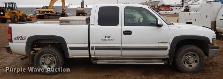 image for item DF5972 2001 Chevrolet Silverado 2500  Ext. Cab pickup truck