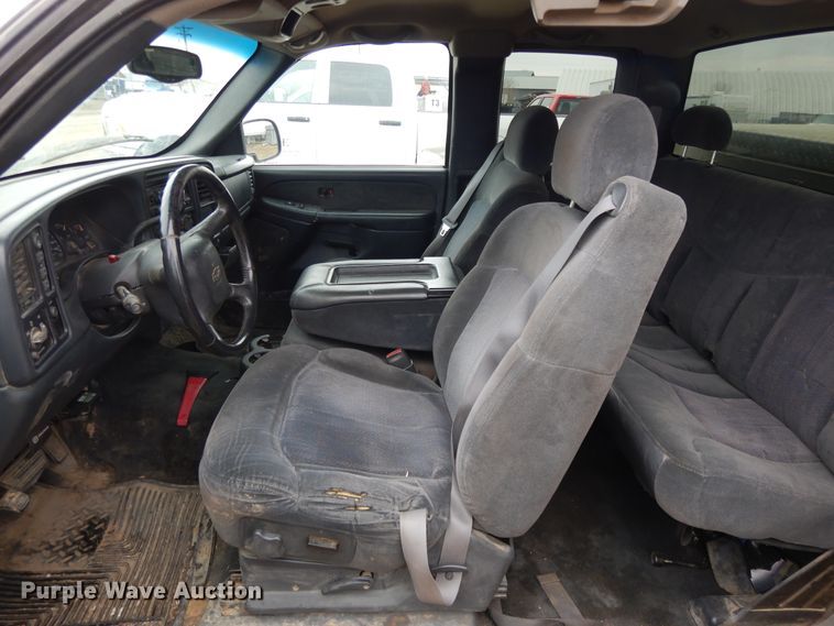 image for item DF5972 2001 Chevrolet Silverado 2500  Ext. Cab pickup truck