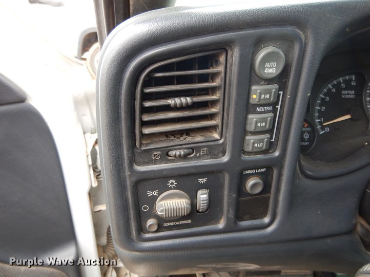 image for item DF5972 2001 Chevrolet Silverado 2500  Ext. Cab pickup truck