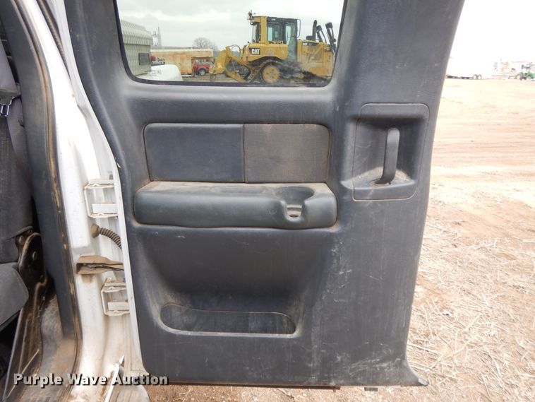 image for item DF5972 2001 Chevrolet Silverado 2500  Ext. Cab pickup truck