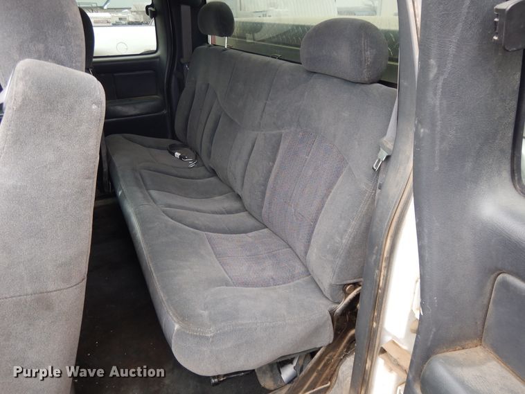 image for item DF5972 2001 Chevrolet Silverado 2500  Ext. Cab pickup truck