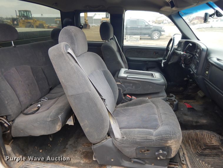 image for item DF5972 2001 Chevrolet Silverado 2500  Ext. Cab pickup truck