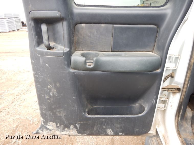 image for item DF5972 2001 Chevrolet Silverado 2500  Ext. Cab pickup truck