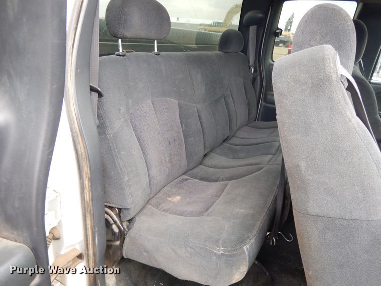 image for item DF5972 2001 Chevrolet Silverado 2500  Ext. Cab pickup truck