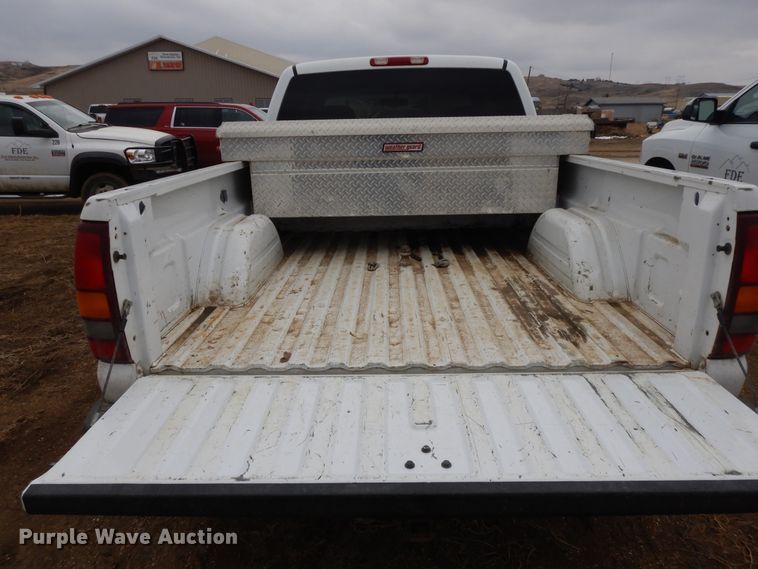 image for item DF5972 2001 Chevrolet Silverado 2500  Ext. Cab pickup truck