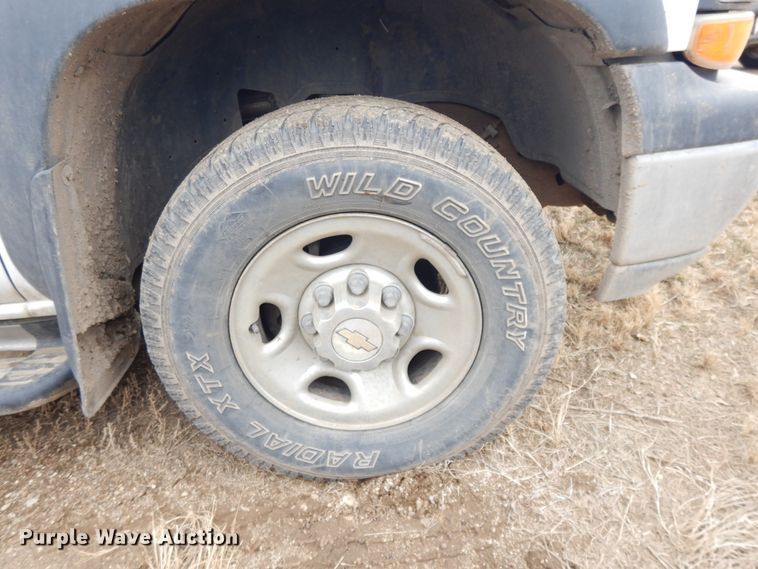 image for item DF5972 2001 Chevrolet Silverado 2500  Ext. Cab pickup truck