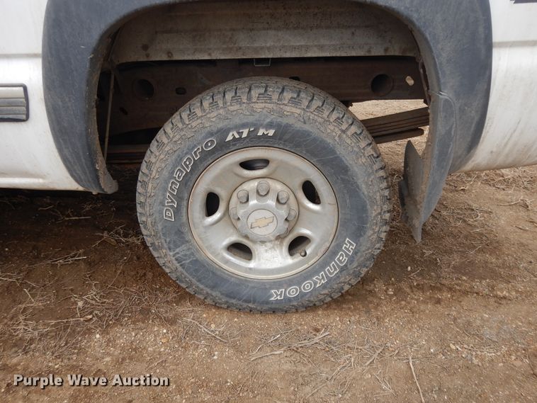 image for item DF5972 2001 Chevrolet Silverado 2500  Ext. Cab pickup truck