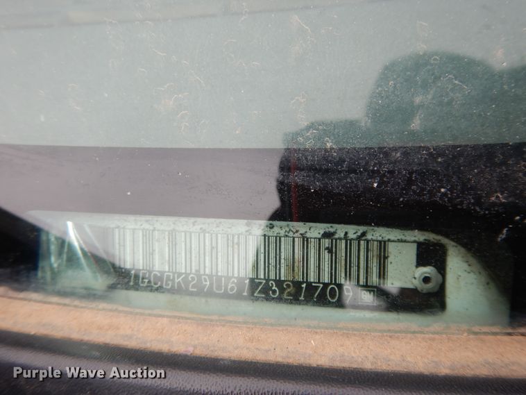 image for item DF5972 2001 Chevrolet Silverado 2500  Ext. Cab pickup truck