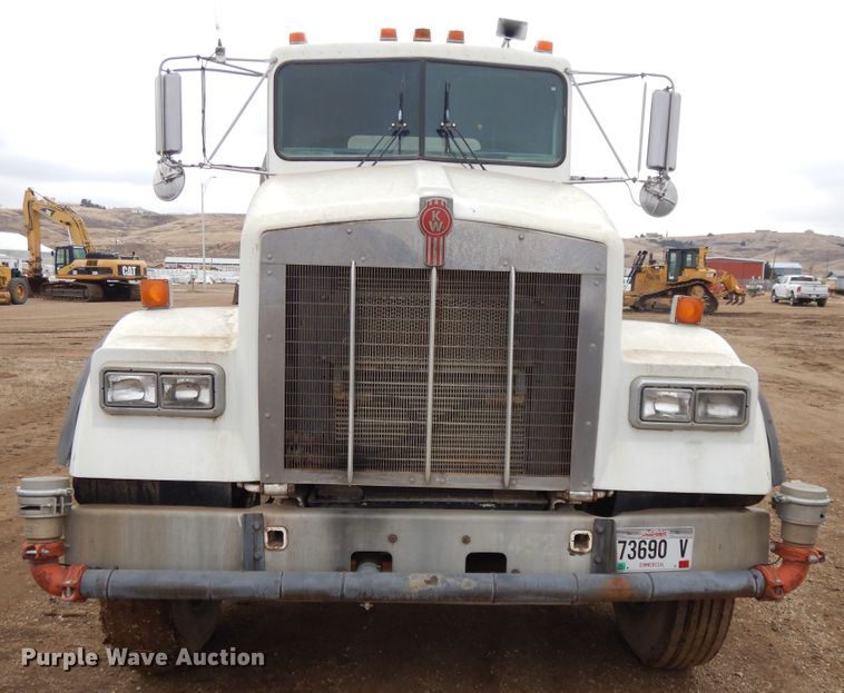 image for item DF5973 1988 Kenworth T800 tank truck