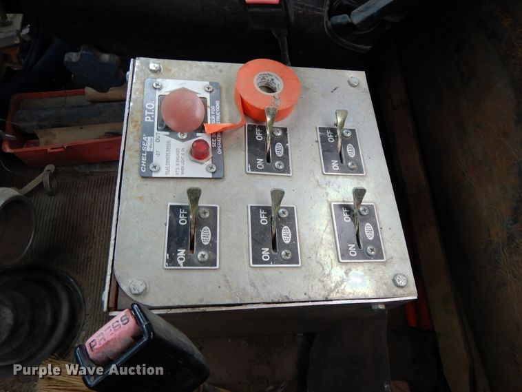 image for item DF5973 1988 Kenworth T800 tank truck