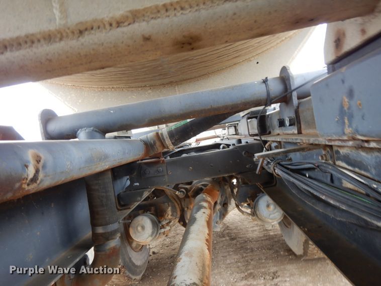 image for item DF5973 1988 Kenworth T800 tank truck