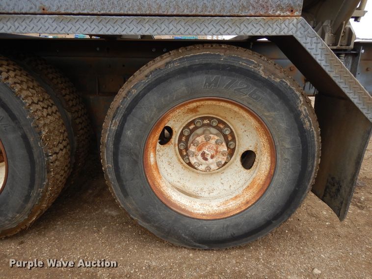 image for item DF5973 1988 Kenworth T800 tank truck