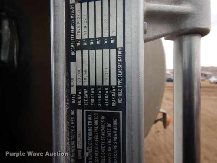 image for item DF5973 1988 Kenworth T800 tank truck