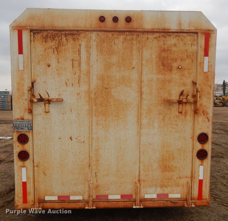 image for item DF5974 2005 Mobridge 8X30GN enclosed cargo trailer