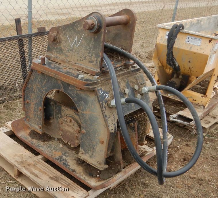 image for item DF5979 Plate compactor