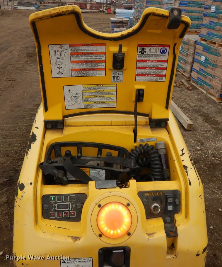 image for item DF5986 Wacker RT trench compactor