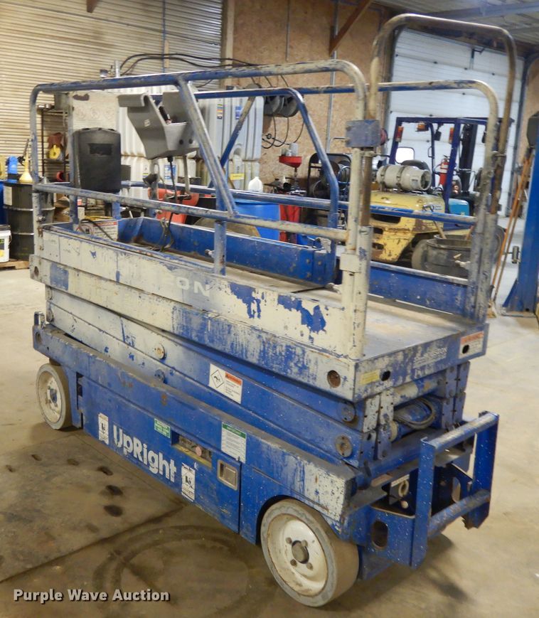 image for item DF5987 Up Right X20N scissor lift