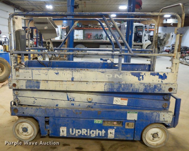 image for item DF5987 Up Right X20N scissor lift