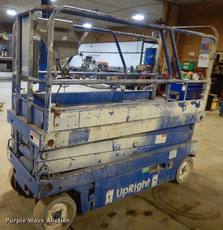 image for item DF5987 Up Right X20N scissor lift