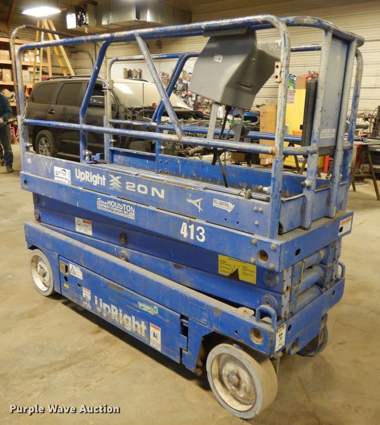 image for item DF5987 Up Right X20N scissor lift