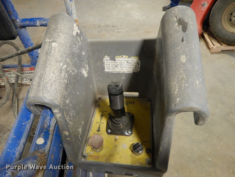 image for item DF5987 Up Right X20N scissor lift