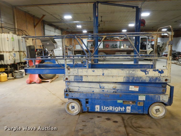 image for item DF5987 Up Right X20N scissor lift