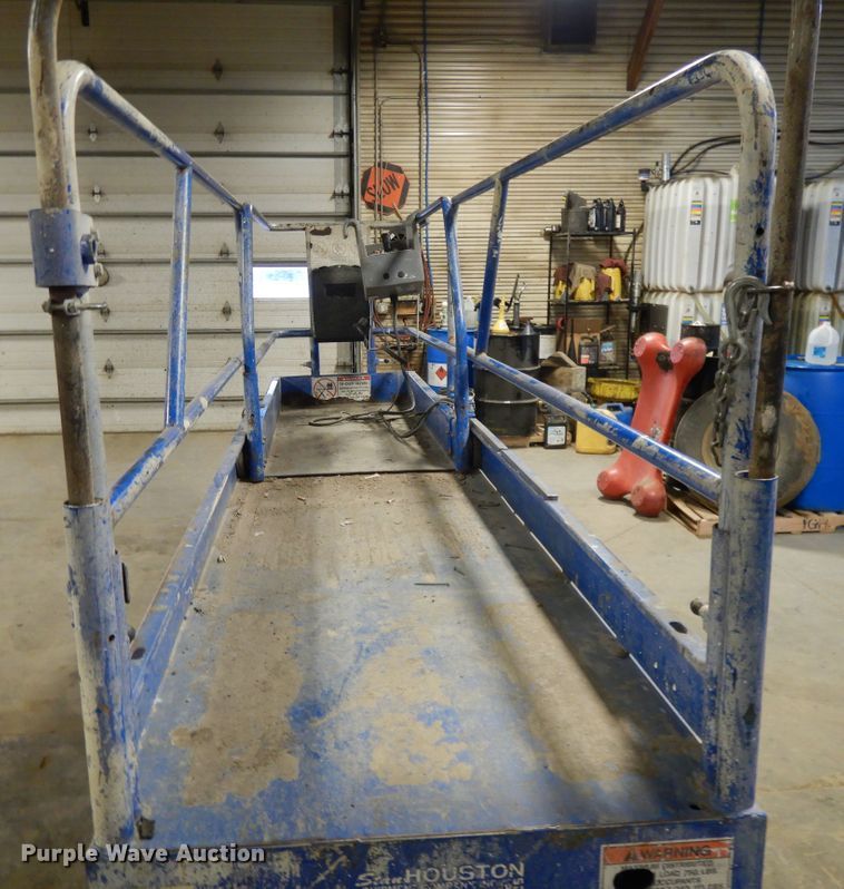 image for item DF5987 Up Right X20N scissor lift