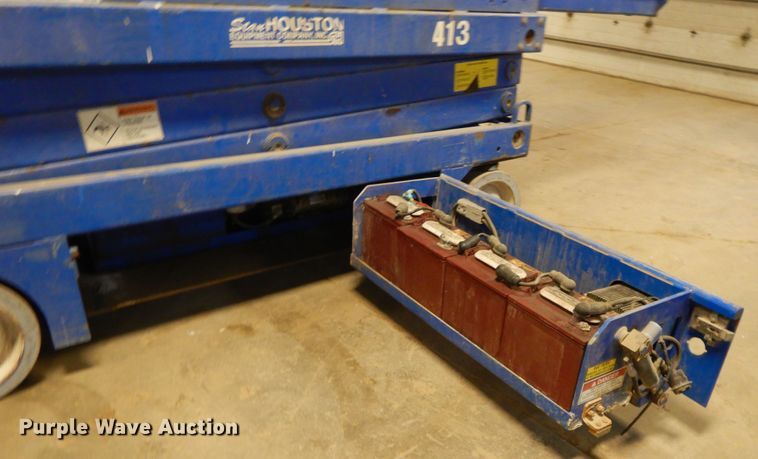 image for item DF5987 Up Right X20N scissor lift