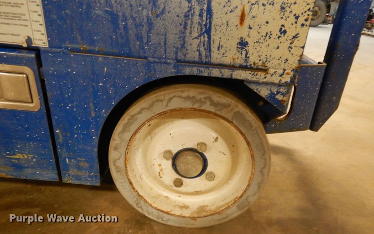 image for item DF5987 Up Right X20N scissor lift