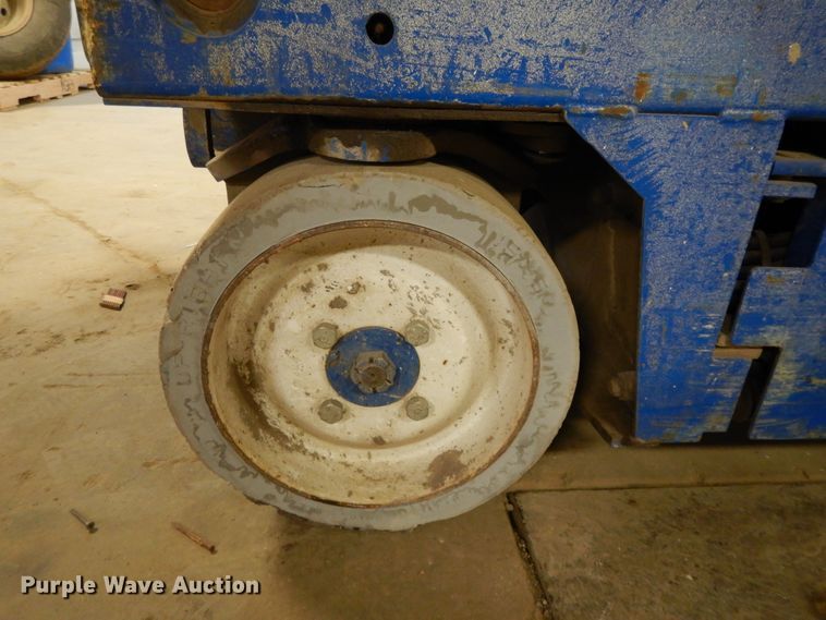 image for item DF5987 Up Right X20N scissor lift