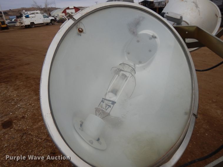 image for item DF5988 2011 Magnum MLT3060K light plant