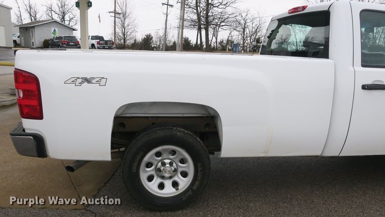 image for item DB10024 2013 Chevrolet Silverado 1500  pickup truck