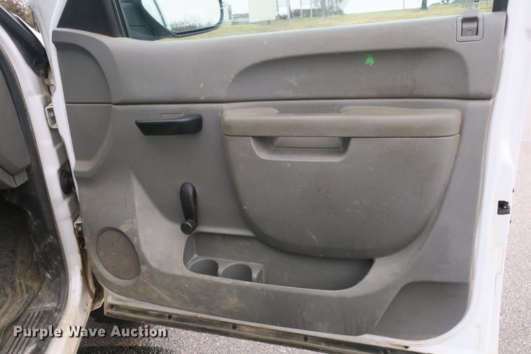 image for item DB10024 2013 Chevrolet Silverado 1500  pickup truck